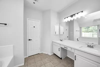 8322 Adler Lake Drive, Houston, TX 77083 - Photo 32