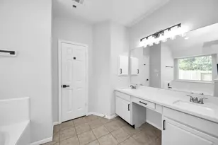 8322 Adler Lake Dr, Houston, TX 77083 - Photo 32