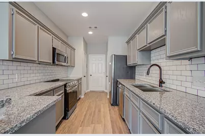 16555 Pentonshire Lane, Houston, TX 77090 - Photo 10