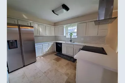 2810 Arrowhead Drive, Sugar Land, TX 77479 - Photo 12