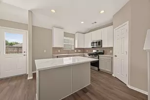 5431 Rio Dr, Baytown, TX 77521 - Photo 14