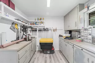 209 Summit Dr, Conroe, TX 77303 - Photo 18