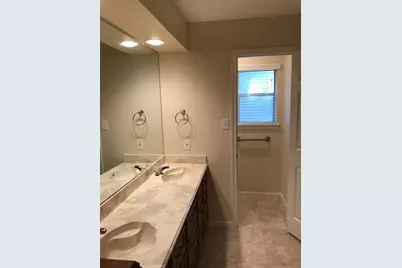 4 Kingsley Court, Conroe, TX 77304 - Photo 10