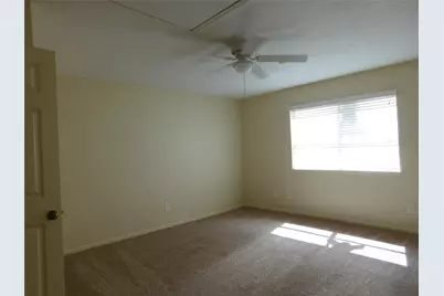 4 Kingsley Court, Conroe, TX 77304 - Photo 10