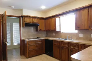 4 Kingsley Ct, Conroe, TX 77304 - Photo 16
