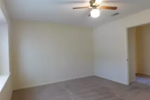 4 Kingsley Ct, Conroe, TX 77304 - Photo 12