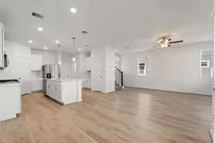 702 Sand Dollar Dr, Kemah, TX 77565 - Photo 8