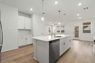702 Sand Dollar Dr, Kemah, TX 77565 - Photo 10