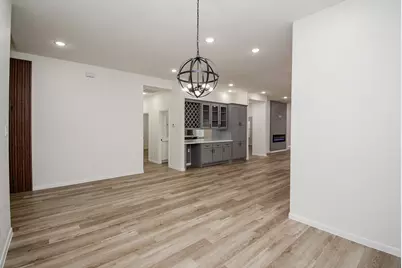2139 Counter Point Drive, Houston, TX 77055 - Photo 14