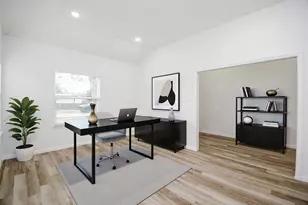 2139 Counter Point Dr, Houston, TX 77055 - Photo 6