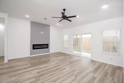 2139 Counter Point Drive, Houston, TX 77055 - Photo 24