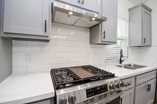 2139 Counter Point Dr, Houston, TX 77055 - Photo 22