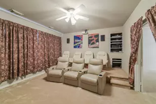 4711 N Pine Brook Way, Houston, TX 77059 - Photo 12
