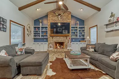 660 Hillcrest Drive, Huntsville, TX 77340 - Photo 12