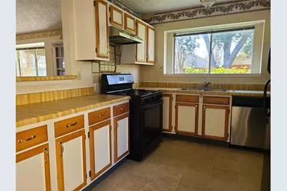 24127 Spring Towne Drive, Spring, TX 77373 - Photo 4