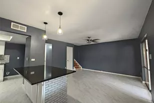 2252 Shadowdale Dr, Houston, TX 77043 - Photo 12