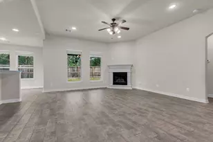 2739 Barrington Branch Dr, Spring, TX 77373 - Photo 12