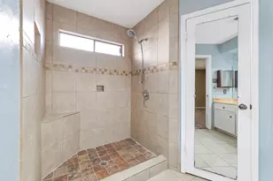 2304 Colleen Dr, Pearland, TX 77581 - Photo 10