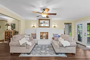 1663 4th St, Nome, TX 77629 - Photo 6