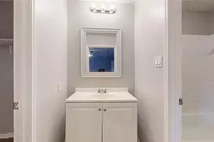 8714 Wilcrest Dr, Houston, TX 77099 - Photo 24