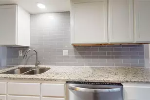 8714 Wilcrest Dr, Houston, TX 77099 - Photo 12