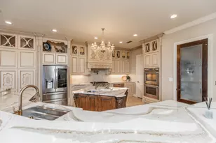 10940 Sheila Ct, Beaumont, TX 77705 - Photo 14