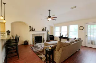 523 High Meadows Dr, Sugar Land, TX 77479 - Photo 8