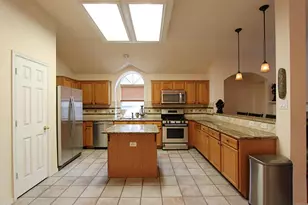 523 High Meadows Dr, Sugar Land, TX 77479 - Photo 6