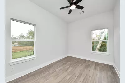 8114 Double Ave #B, Houston, TX 77088 - Photo 20