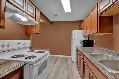 5002 Blue Spruce Circle #C, Austin, TX 78723 - Photo 10