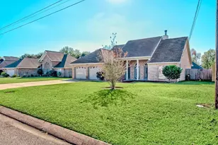 7621 Clearview Ln, Lumberton, TX 77657 - Photo 6