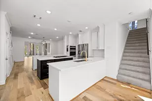 32 Mellow Leaf Ct, The Woodlands, TX 77381 - Photo 18