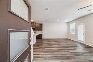 5502 Cuerta St, Houston, TX 77023 - Photo 4
