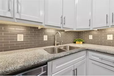 2100 Tanglewilde Street #740, Houston, TX 77063 - Photo 18