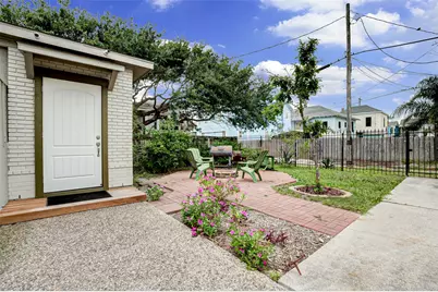 1820 Avenue O 1/2, Galveston, TX 77550 - Photo 6