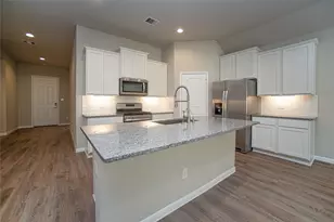 439 Stonebrook Ln, Conroe, TX 77304 - Photo 6