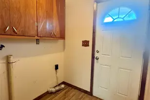 755 County Road 407, Markham, TX 77456 - Photo 10