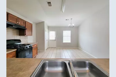 7438 Fox Knoll, Humble, TX 77338 - Photo 10