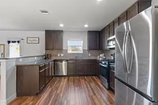 2535 Zephyr Ln, Rosenberg, TX 77471 - Photo 20