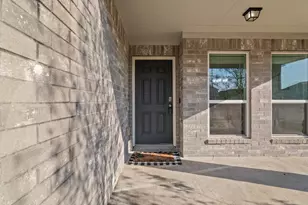 2535 Zephyr Ln, Rosenberg, TX 77471 - Photo 4