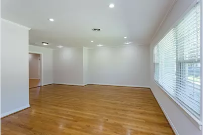 2807 Prescott Street, Houston, TX 77025 - Photo 2