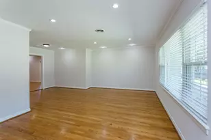 2807 Prescott St, Houston, TX 77025 - Photo 2