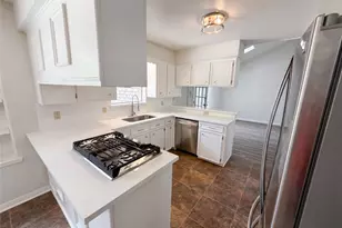 1913 Tulsa St, Deer Park, TX 77536 - Photo 2