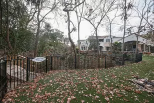 22 E Shady Ln, Houston, TX 77063 - Photo 6