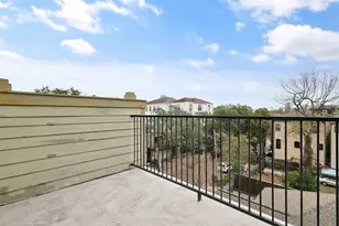 1719 Welch St, Houston, TX 77006 - Photo 20