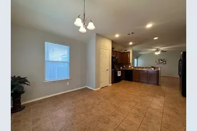 10426 Whisper Bluff Drive, Humble, TX 77396 - Photo 8