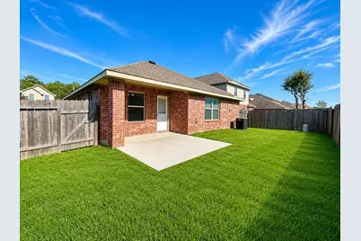 10426 Whisper Bluff Drive, Humble, TX 77396 - Photo 18