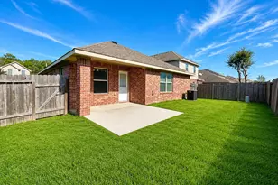 10426 Whisper Bluff Dr, Humble, TX 77396 - Photo 18