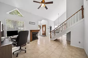 11447 W Travelers Way Cir, Houston, TX 77065 - Photo 2