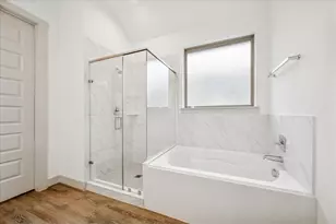 2550 Austin Trl, Friendswood, TX 77546 - Photo 20